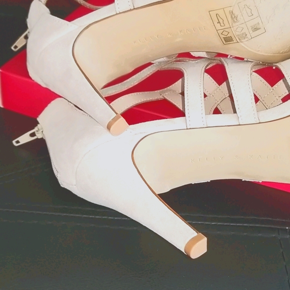 NWB Suede Heeled Sandals - Picture 7 of 9